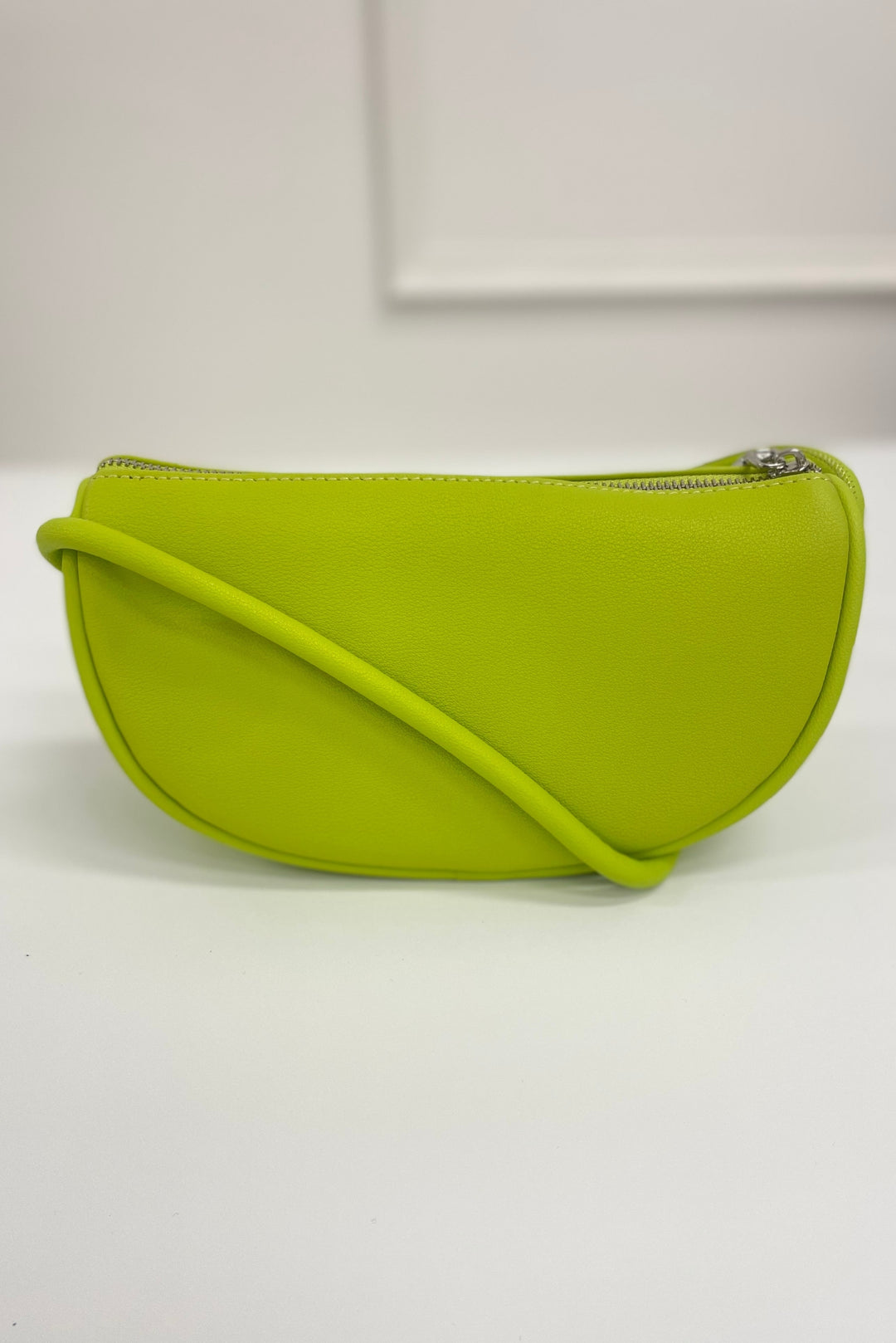 Curvy Minimal Shoulder Bag